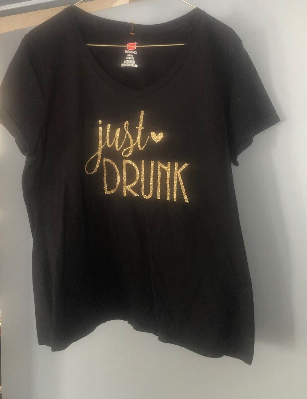 Just Drunk V-neck gold glitter Hanes Short Sleeve Black T Shirt L